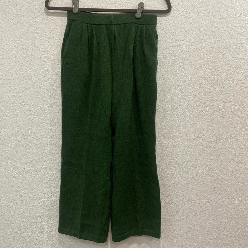 St. John Collection by Marie Gray Women's Green Straight Leg Knit Pants Size 6